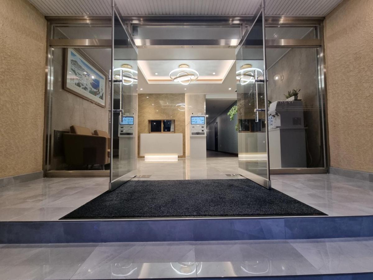 ג'גו Trevi Hotel מראה חיצוני תמונה