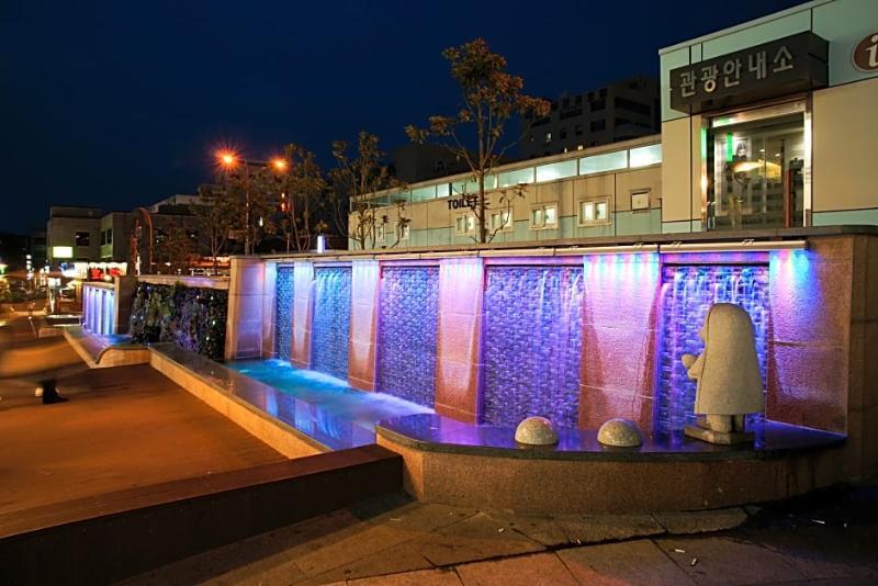 ג'גו Trevi Hotel מראה חיצוני תמונה