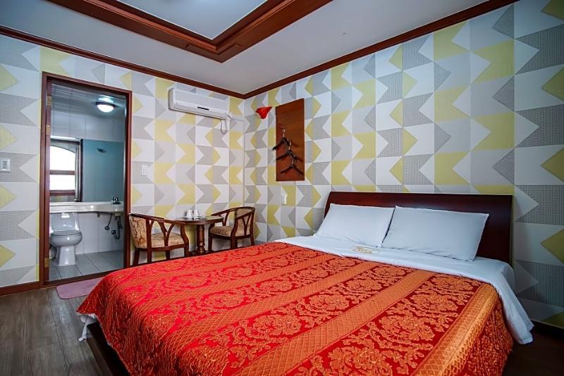 ג'גו Trevi Hotel מראה חיצוני תמונה