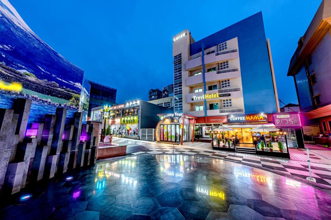 ג'גו Trevi Hotel מראה חיצוני תמונה